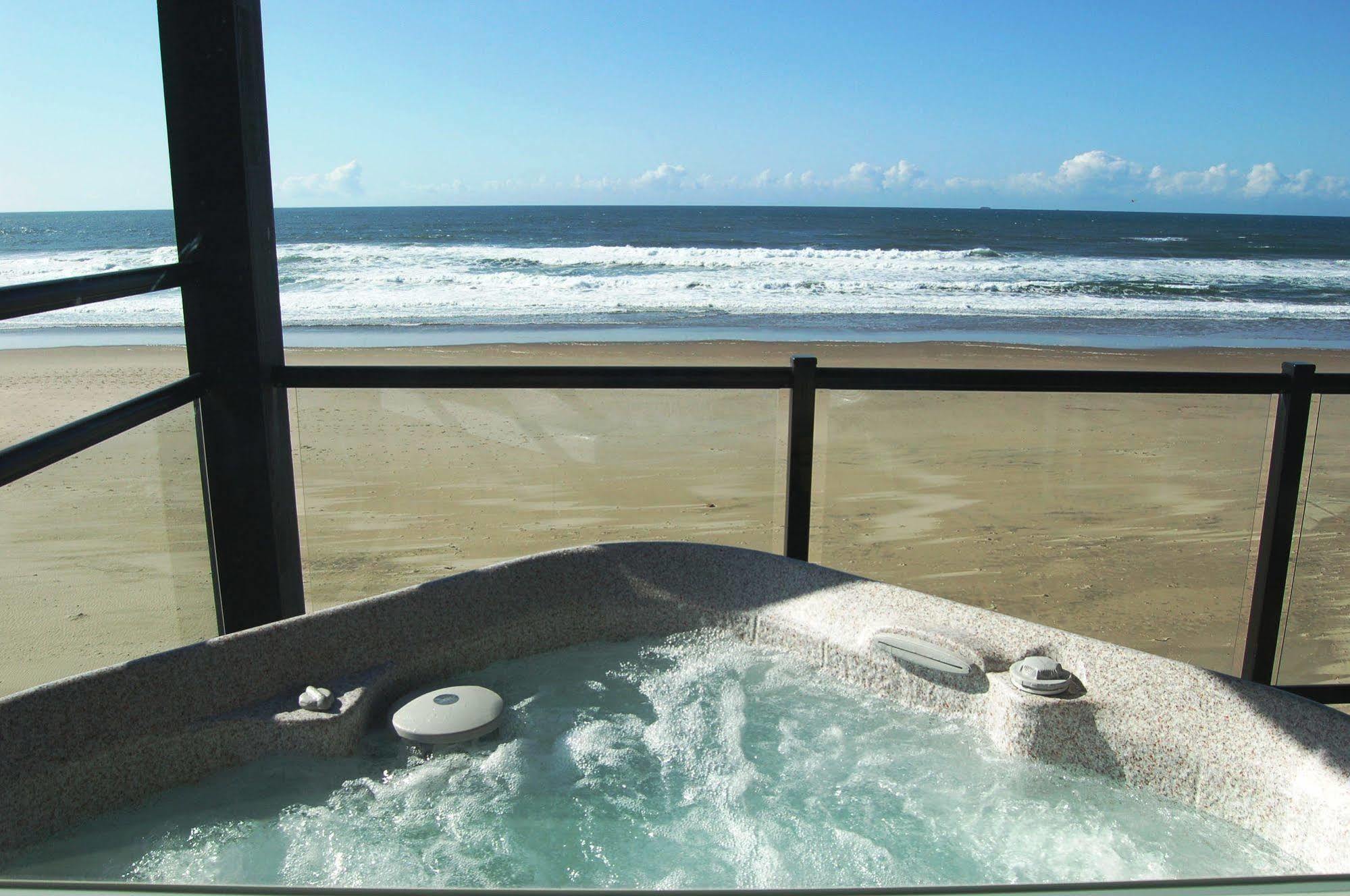 Beachfront Manor Hotel Lincoln City Esterno foto